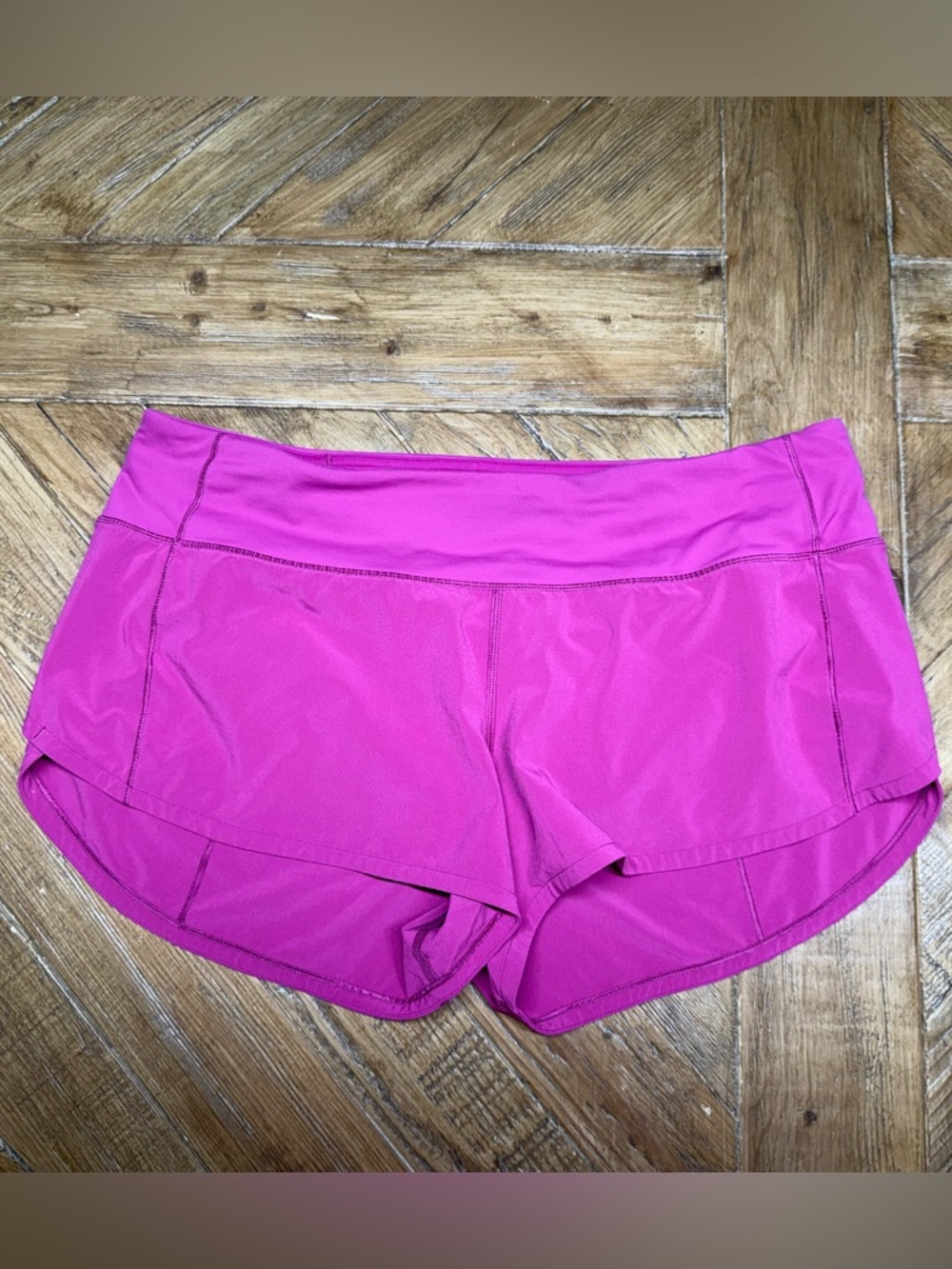 Lululemon Speed Up Low Rise Lined Shorts 2.5" Magenta Pink color Size 8 - Picture 2 of 11